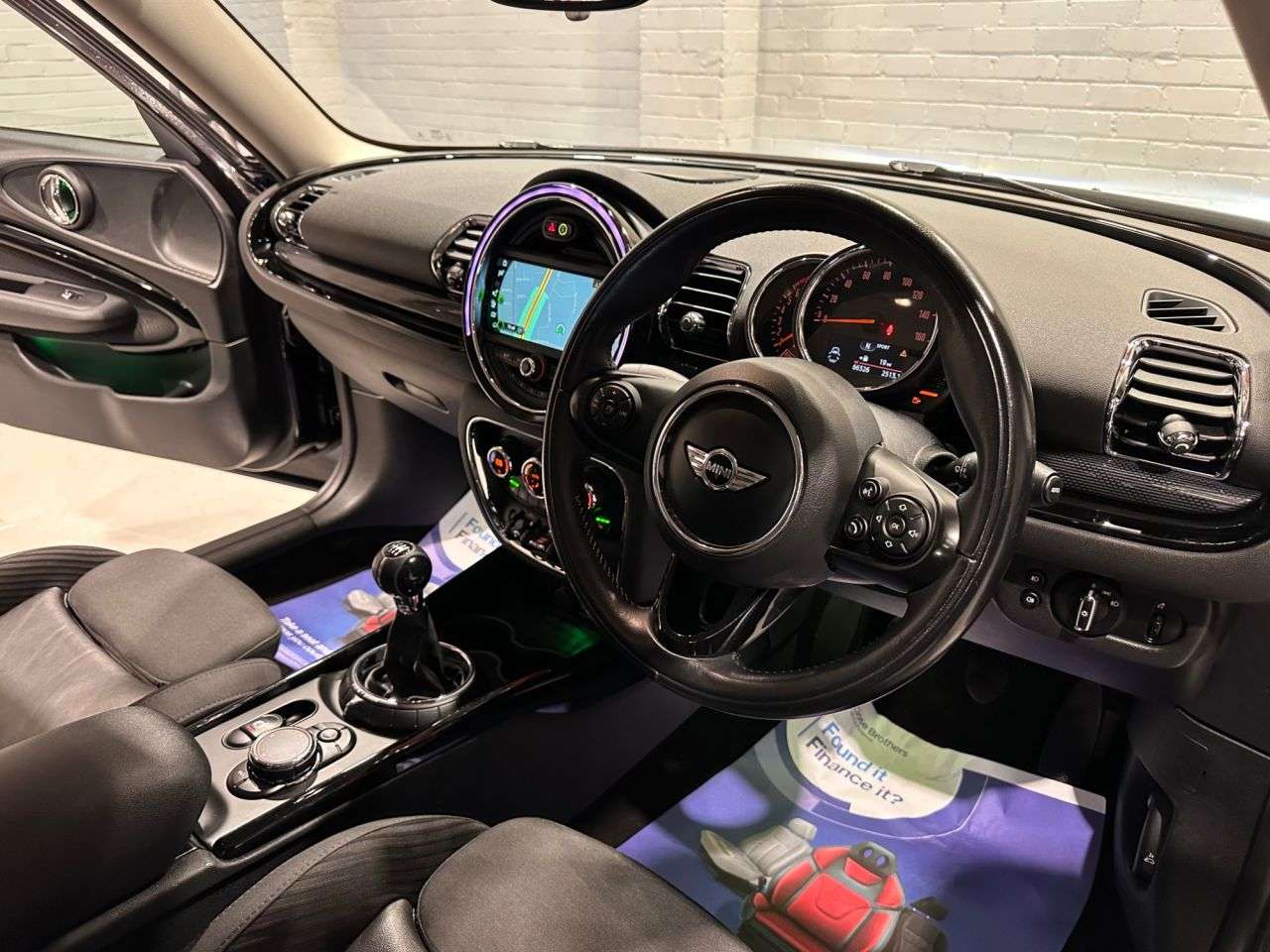 2017 MINI CLUBMAN 2017 MINI CLUBMAN