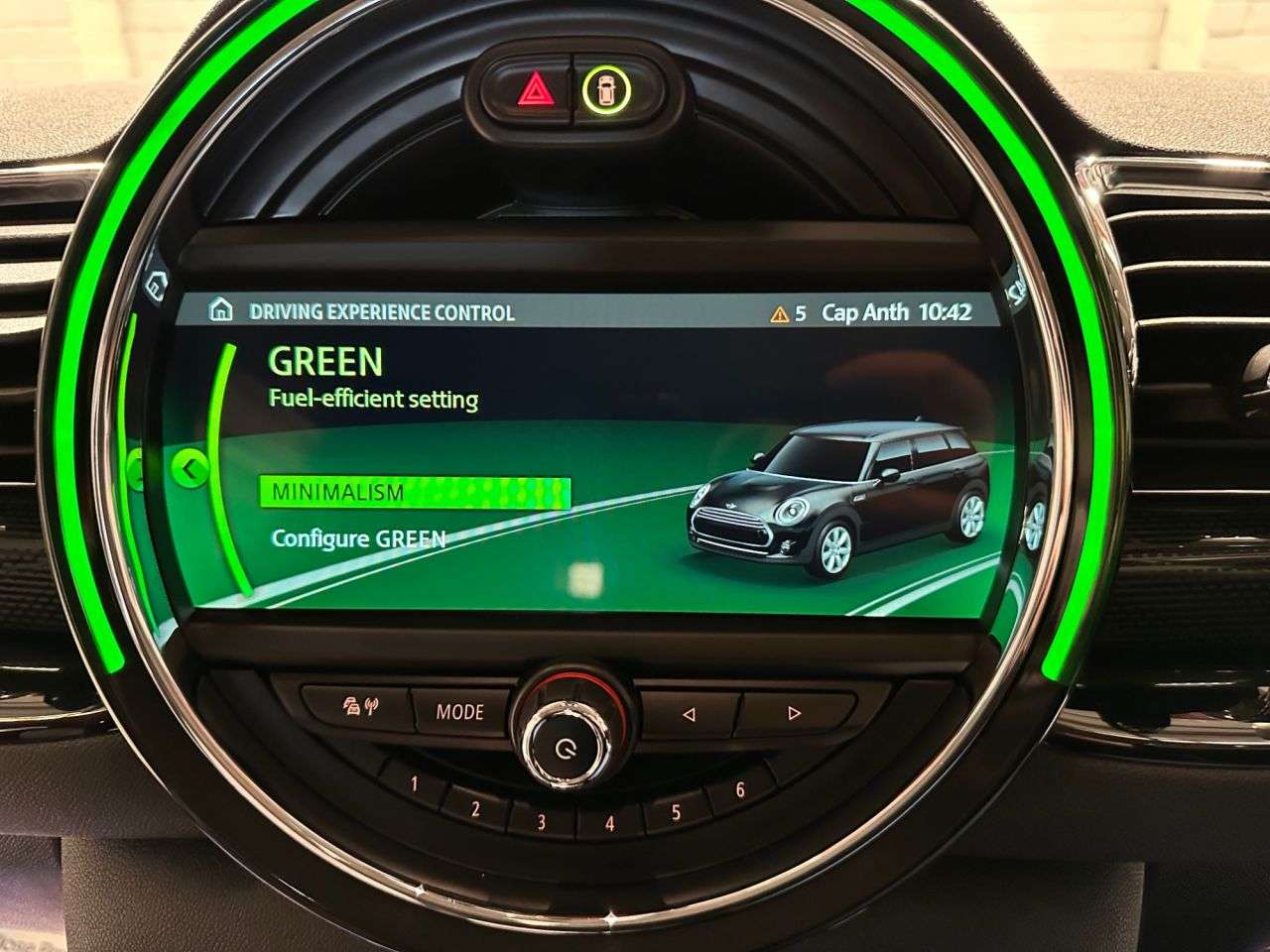 2017 MINI CLUBMAN 2017 MINI CLUBMAN