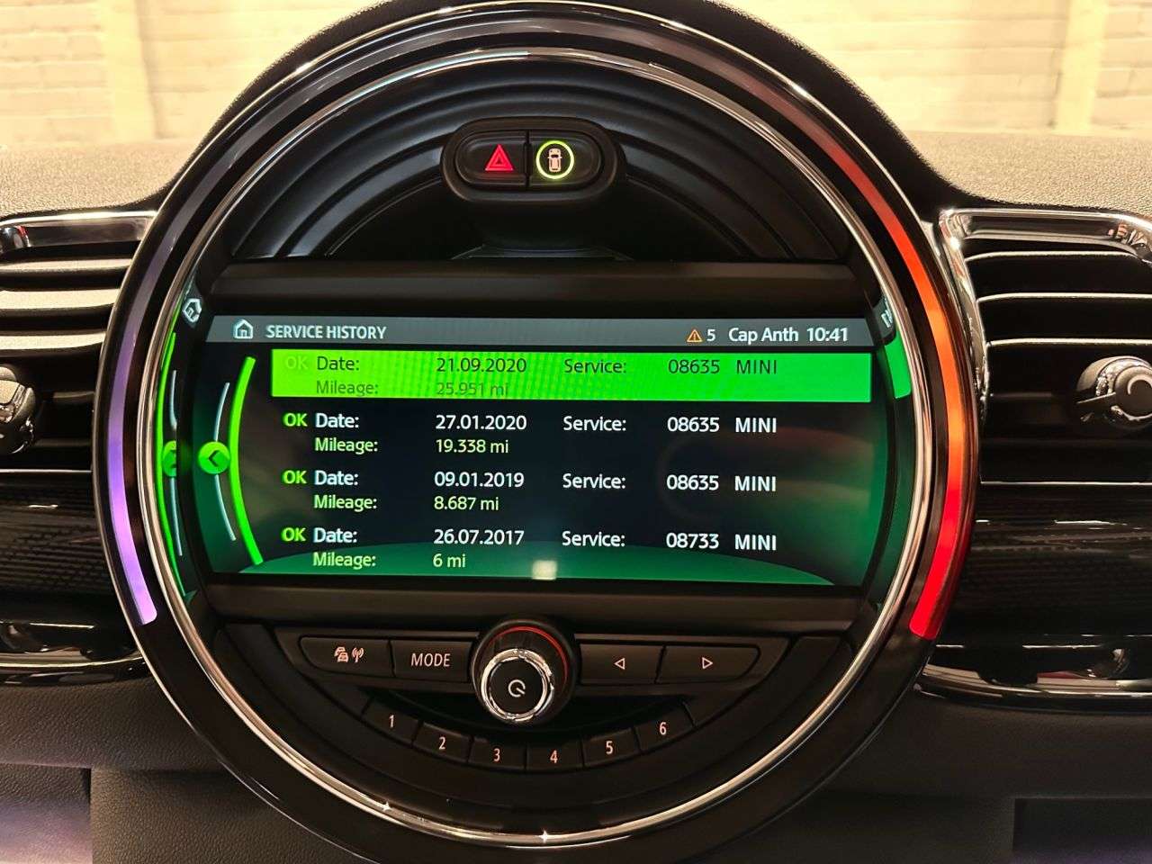 2017 MINI CLUBMAN 2017 MINI CLUBMAN