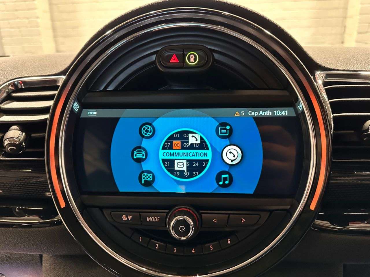 2017 MINI CLUBMAN 2017 MINI CLUBMAN