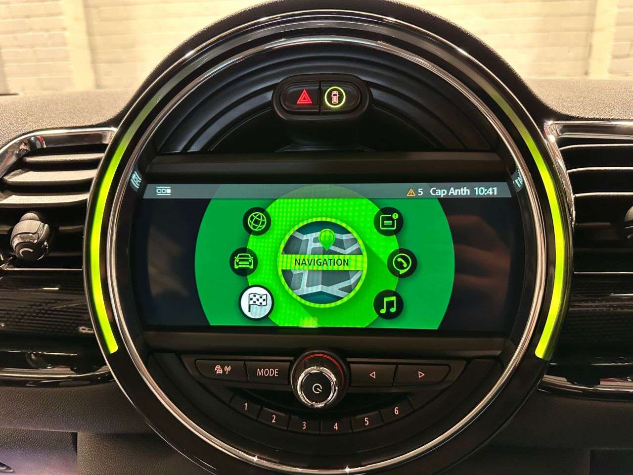 2017 MINI CLUBMAN 2017 MINI CLUBMAN