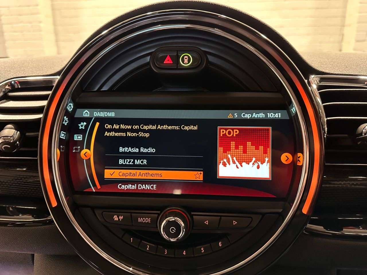 2017 MINI CLUBMAN 2017 MINI CLUBMAN