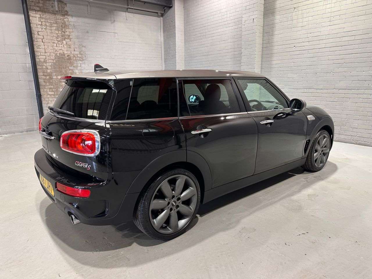 2017 MINI CLUBMAN 2017 MINI CLUBMAN