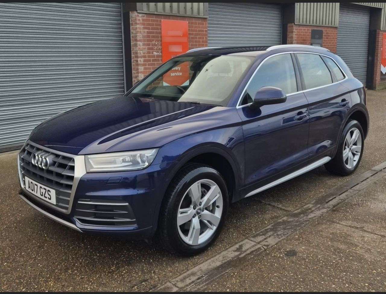 A 2017 AUDI Q5 2.0 TDI Sport SUV 5dr Diesel S Tronic quattro Euro 6 (s/s) (190 ps) A 2017 AUDI Q5 2.0 TDI Sport SUV 5dr Diesel S Tronic quattro Euro 6 (s/s) (190 ps)