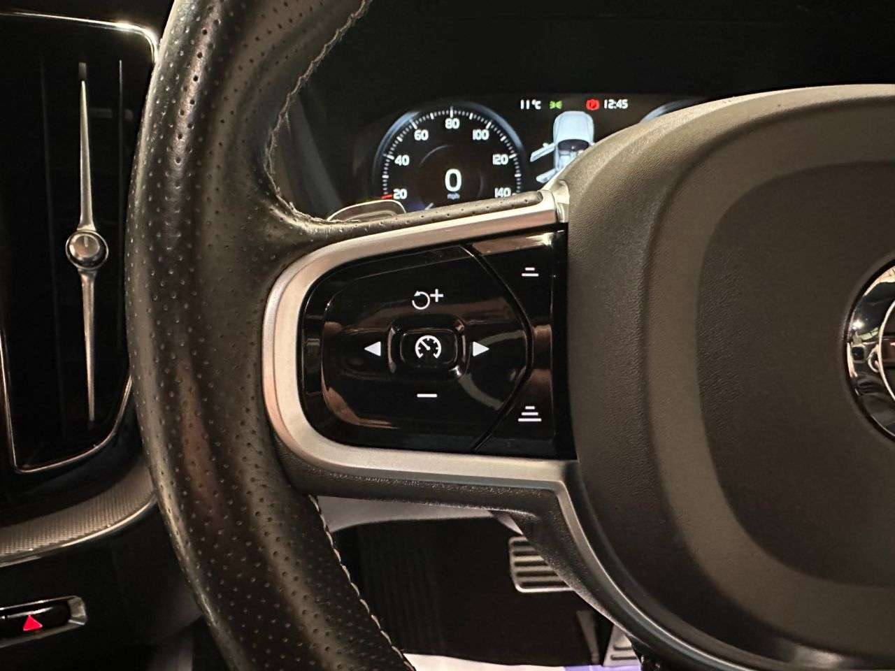 2019 VOLVO XC60 2019 VOLVO XC60