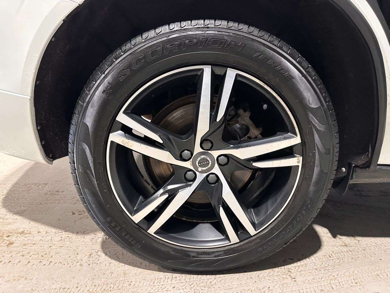 2019 VOLVO XC60 2019 VOLVO XC60