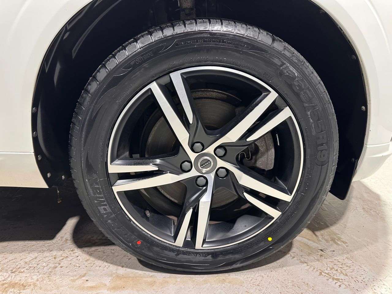 2019 VOLVO XC60 2019 VOLVO XC60