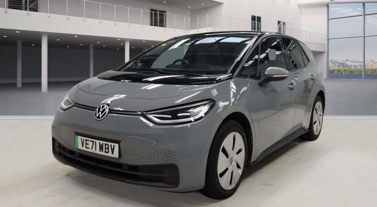 A 2022 VOLKSWAGEN ID.3 Pro Performance 58kWh Family Hatchback 5dr Electric Auto (204 ps) A 2022 VOLKSWAGEN ID.3 Pro Performance 58kWh Family Hatchback 5dr Electric Auto (204 ps)