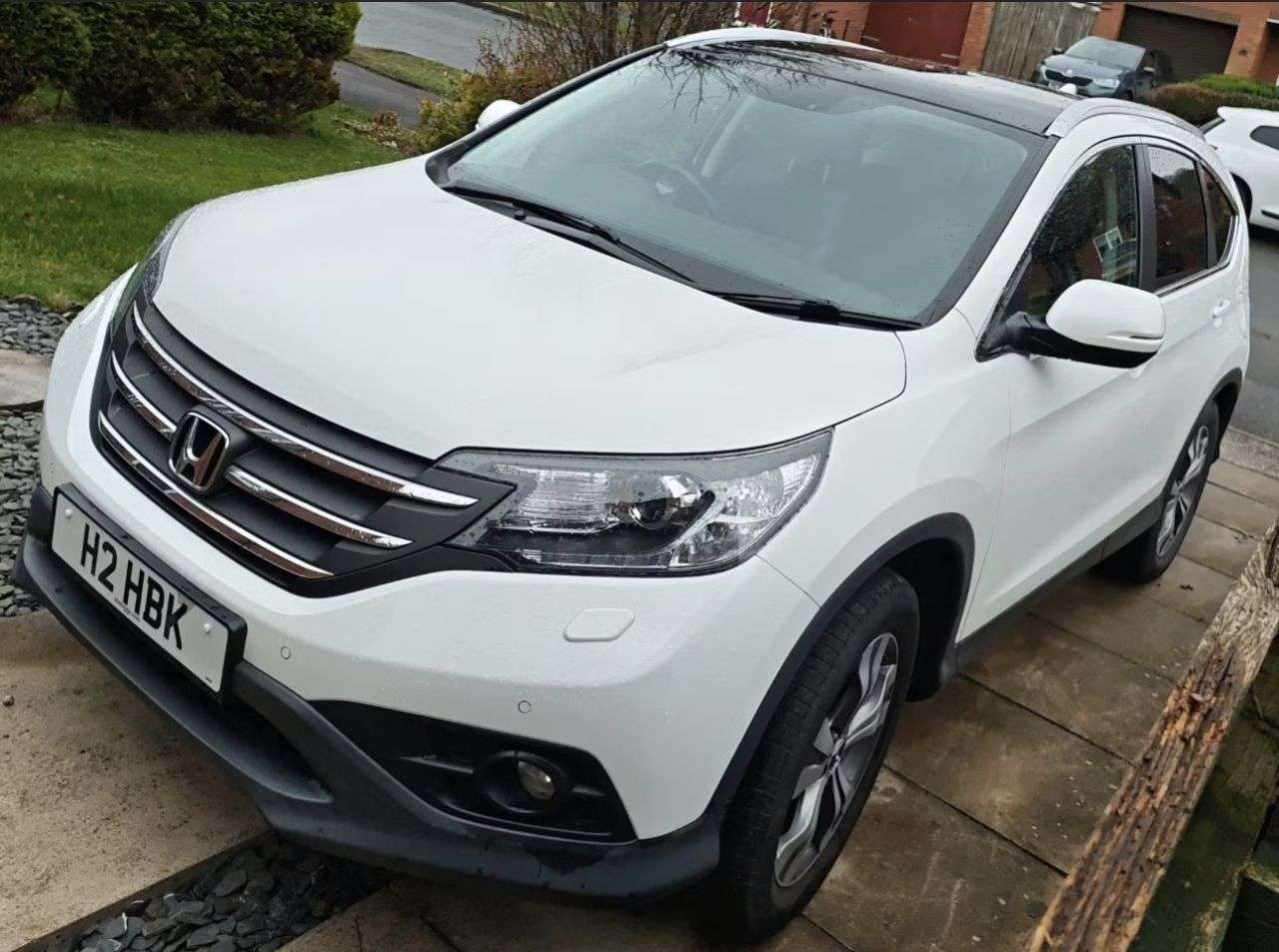 A 2013 HONDA CR-V 2.0 i-VTEC EX SUV 5dr Petrol Auto 4WD Euro 5 (155 ps) A 2013 HONDA CR-V 2.0 i-VTEC EX SUV 5dr Petrol Auto 4WD Euro 5 (155 ps)