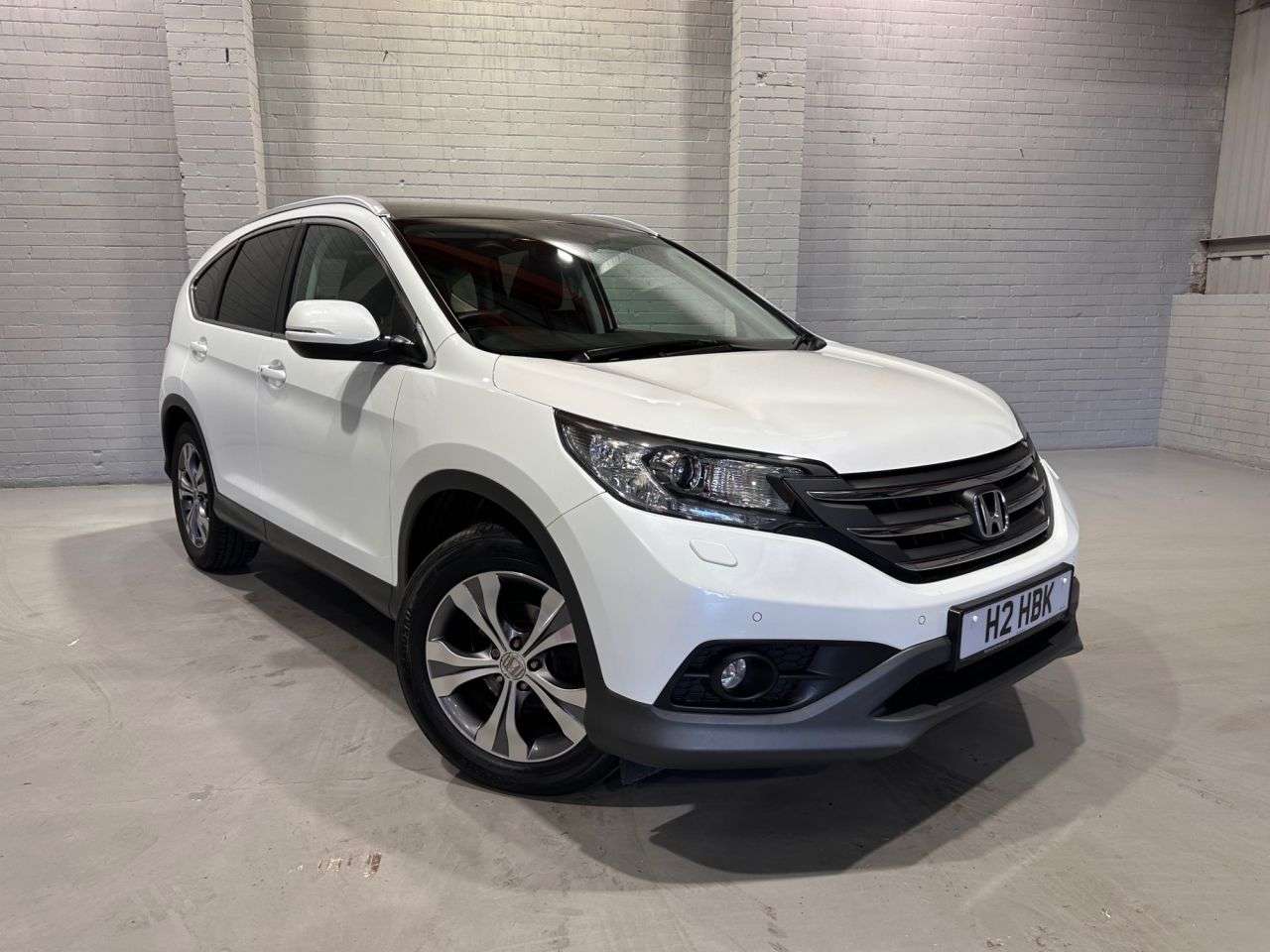 A 2013 HONDA CR-V 2.0 i-VTEC EX SUV 5dr Petrol Auto 4WD Euro 5 (155 ps) A 2013 HONDA CR-V 2.0 i-VTEC EX SUV 5dr Petrol Auto 4WD Euro 5 (155 ps)