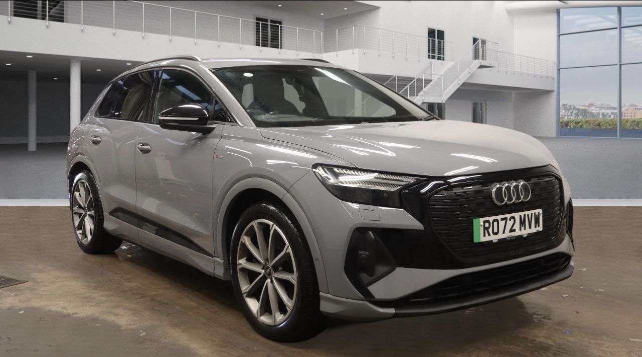A 2022 AUDI Q4 E-TRON 40 Edition 1 SUV 5dr Electric Auto 82kWh (204 ps) A 2022 AUDI Q4 E-TRON 40 Edition 1 SUV 5dr Electric Auto 82kWh (204 ps)