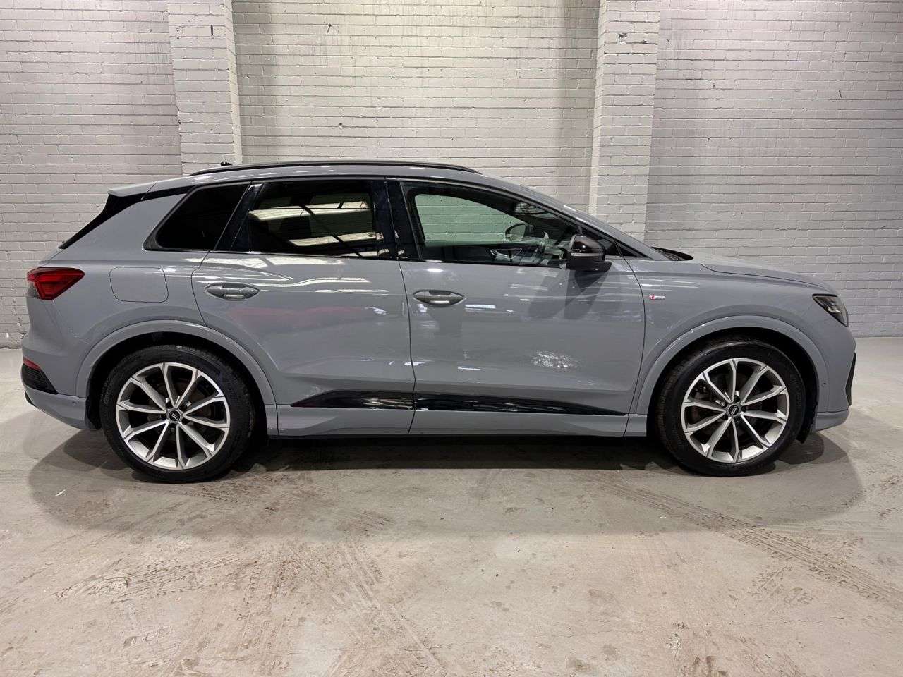 2022 AUDI Q4 E-TRON 2022 AUDI Q4 E-TRON