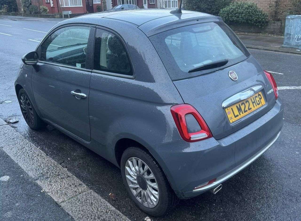 A 2022 FIAT 500 1.0 MHEV Dolcevita Hatchback 3dr Petrol Manual Euro 6 (s/s) (70 bhp) A 2022 FIAT 500 1.0 MHEV Dolcevita Hatchback 3dr Petrol Manual Euro 6 (s/s) (70 bhp)