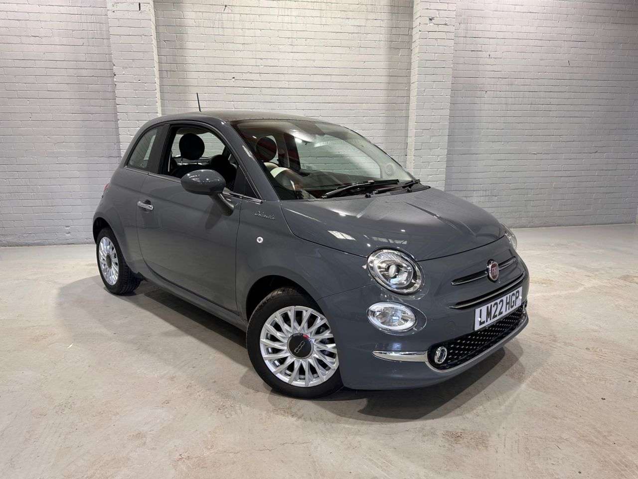 A 2022 FIAT 500 1.0 MHEV Dolcevita Hatchback 3dr Petrol Manual Euro 6 (s/s) (70 bhp) A 2022 FIAT 500 1.0 MHEV Dolcevita Hatchback 3dr Petrol Manual Euro 6 (s/s) (70 bhp)