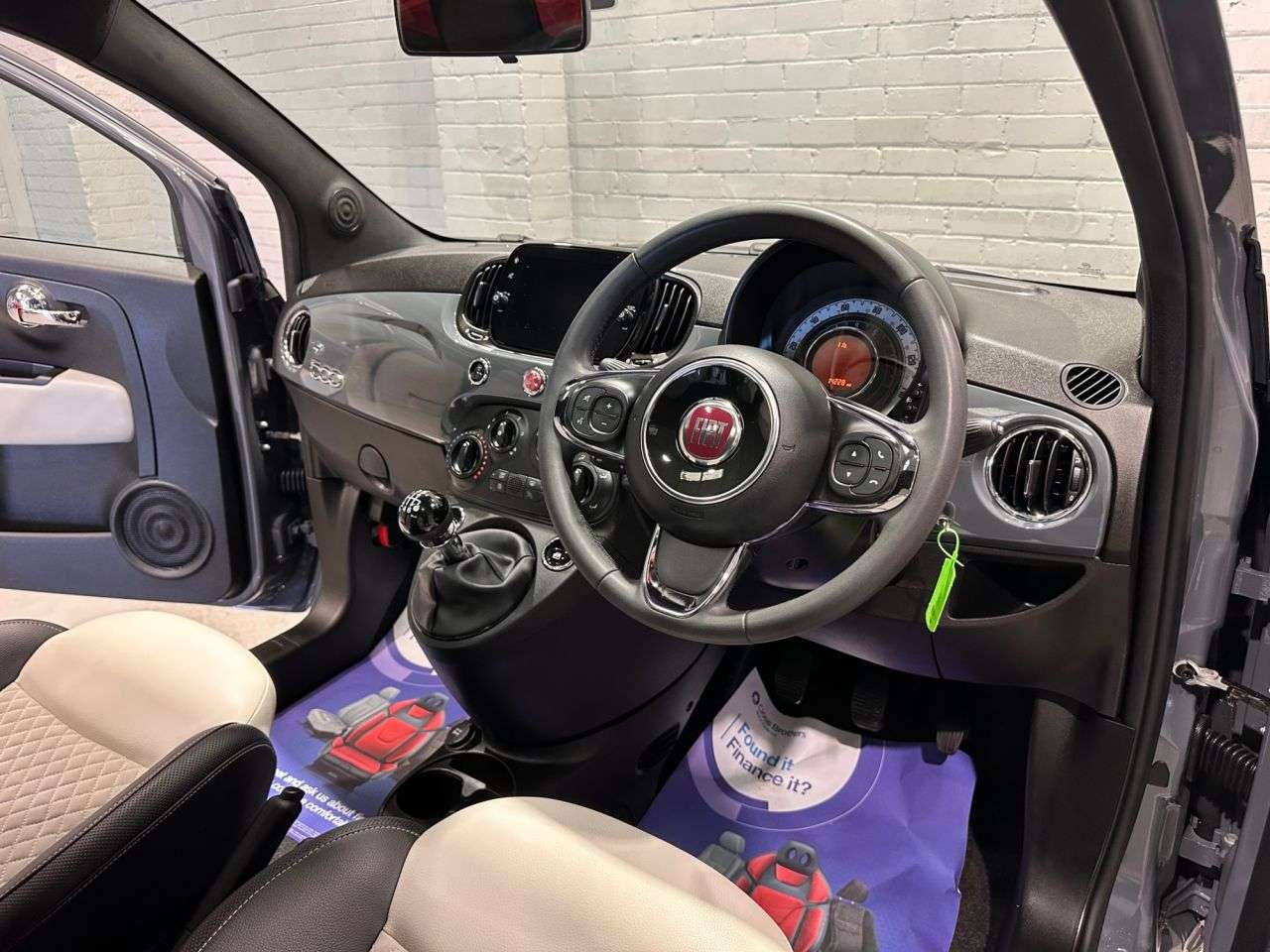 2021 FIAT 500 2021 FIAT 500