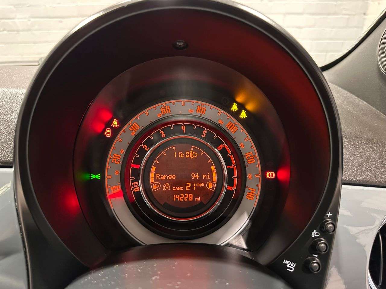 2021 FIAT 500 2021 FIAT 500