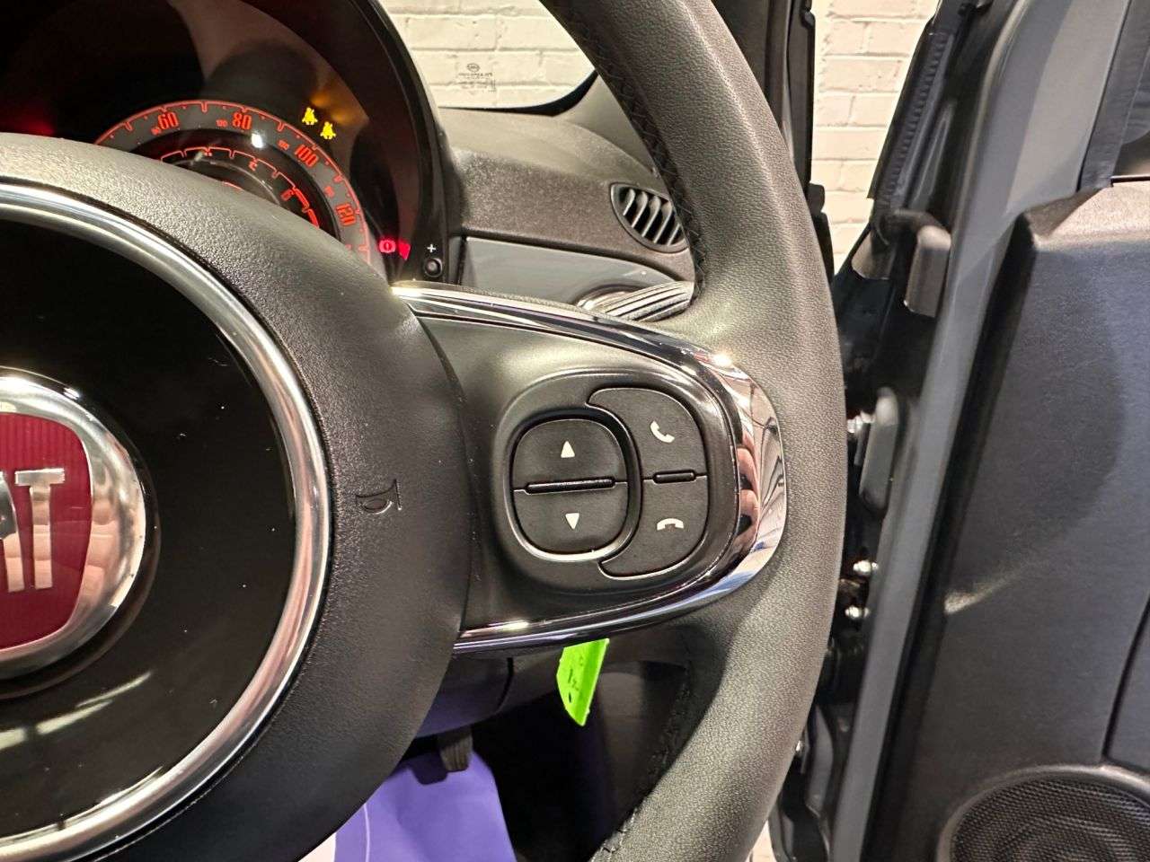 2021 FIAT 500 2021 FIAT 500