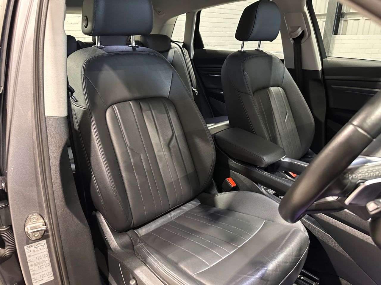 2021 AUDI E-TRON 2021 AUDI E-TRON