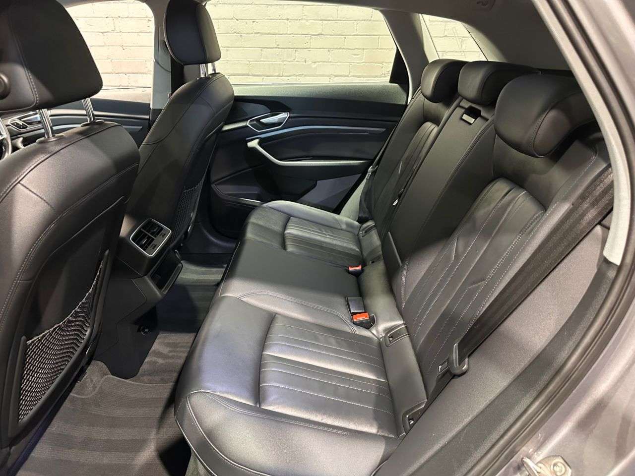 2021 AUDI E-TRON 2021 AUDI E-TRON