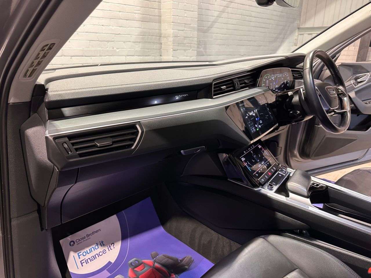 2021 AUDI E-TRON 2021 AUDI E-TRON