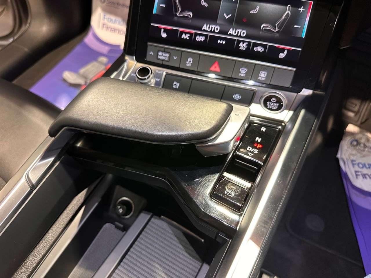 2021 AUDI E-TRON 2021 AUDI E-TRON