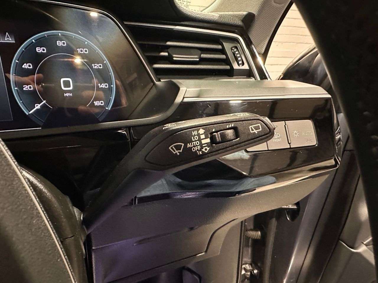 2021 AUDI E-TRON 2021 AUDI E-TRON