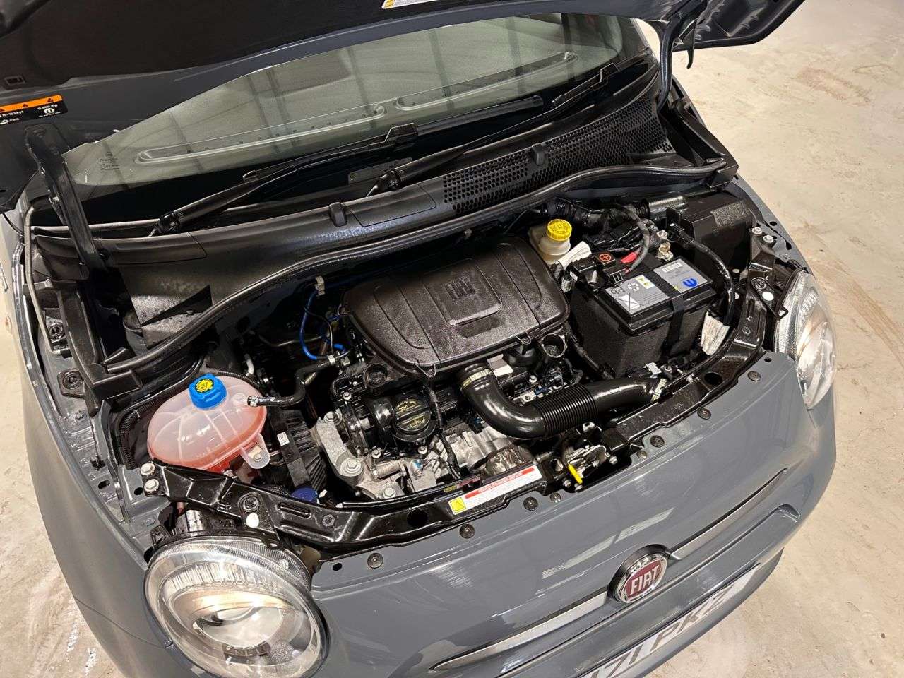 2021 FIAT 500 2021 FIAT 500