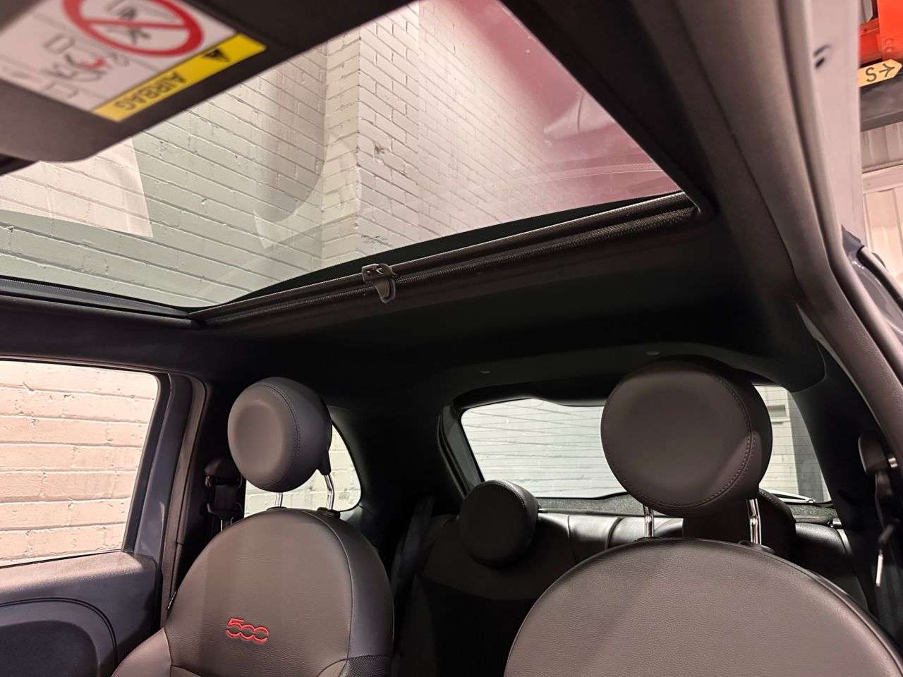 2021 FIAT 500 2021 FIAT 500