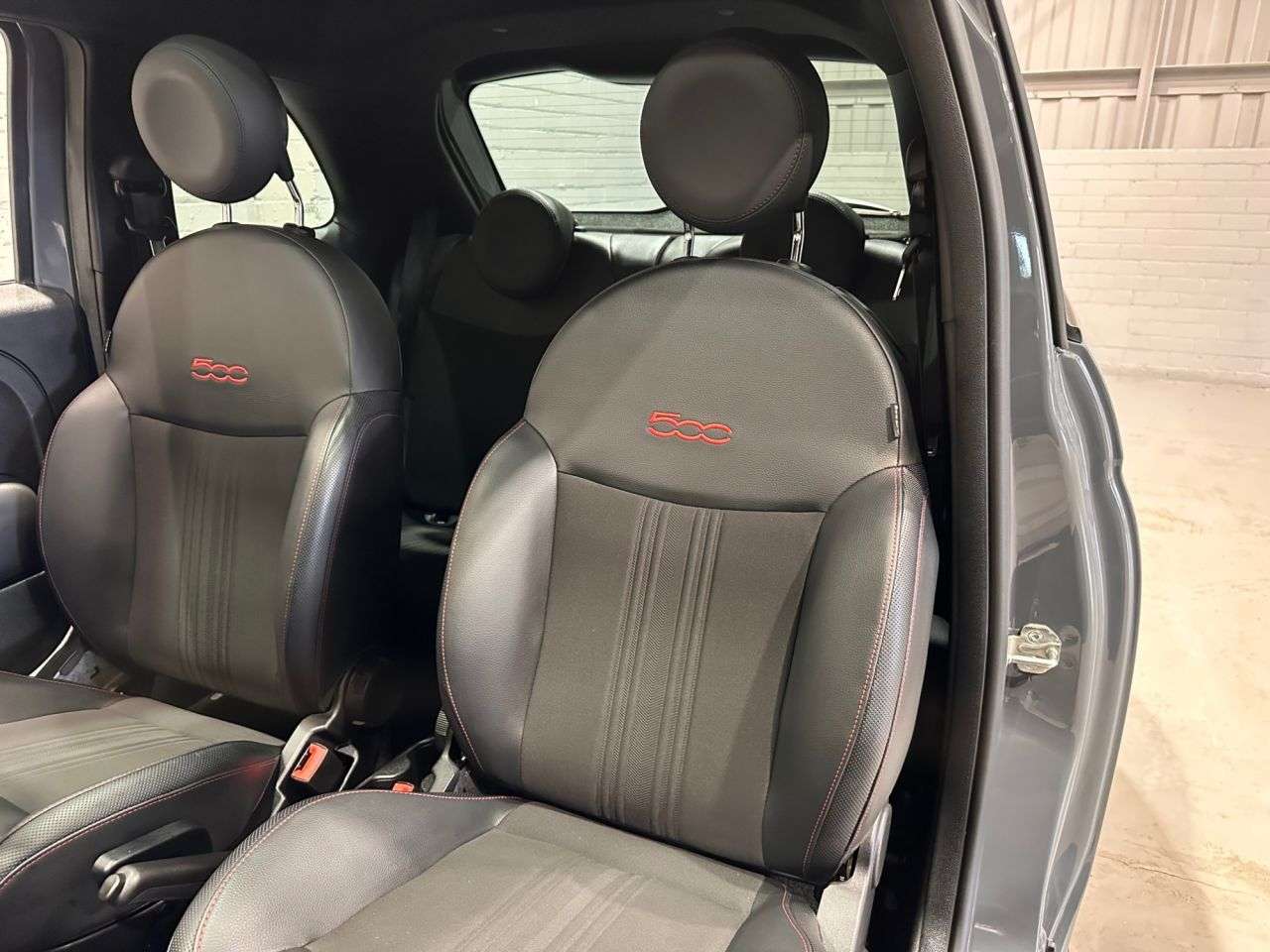 2021 FIAT 500 2021 FIAT 500