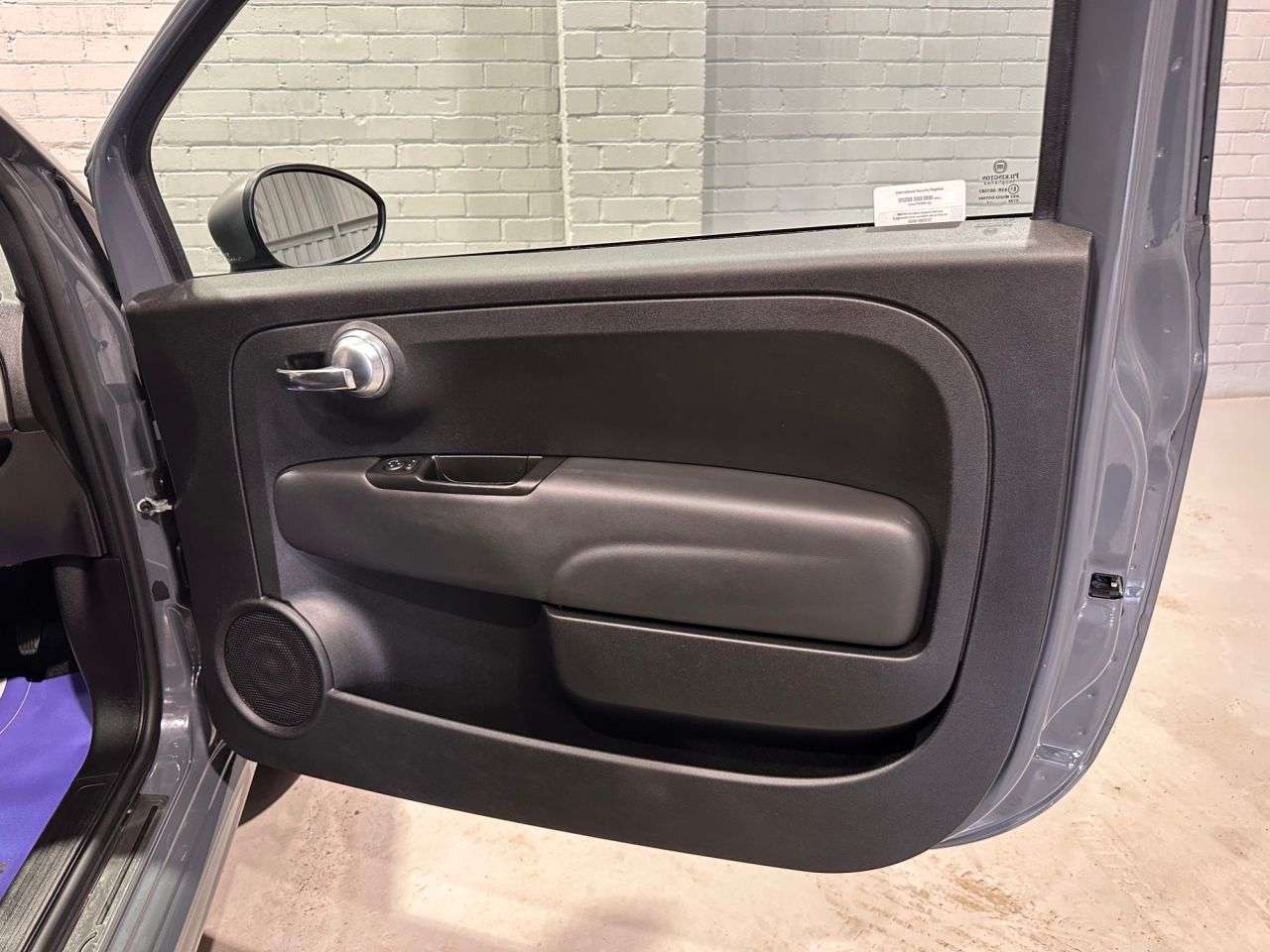 2021 FIAT 500 2021 FIAT 500