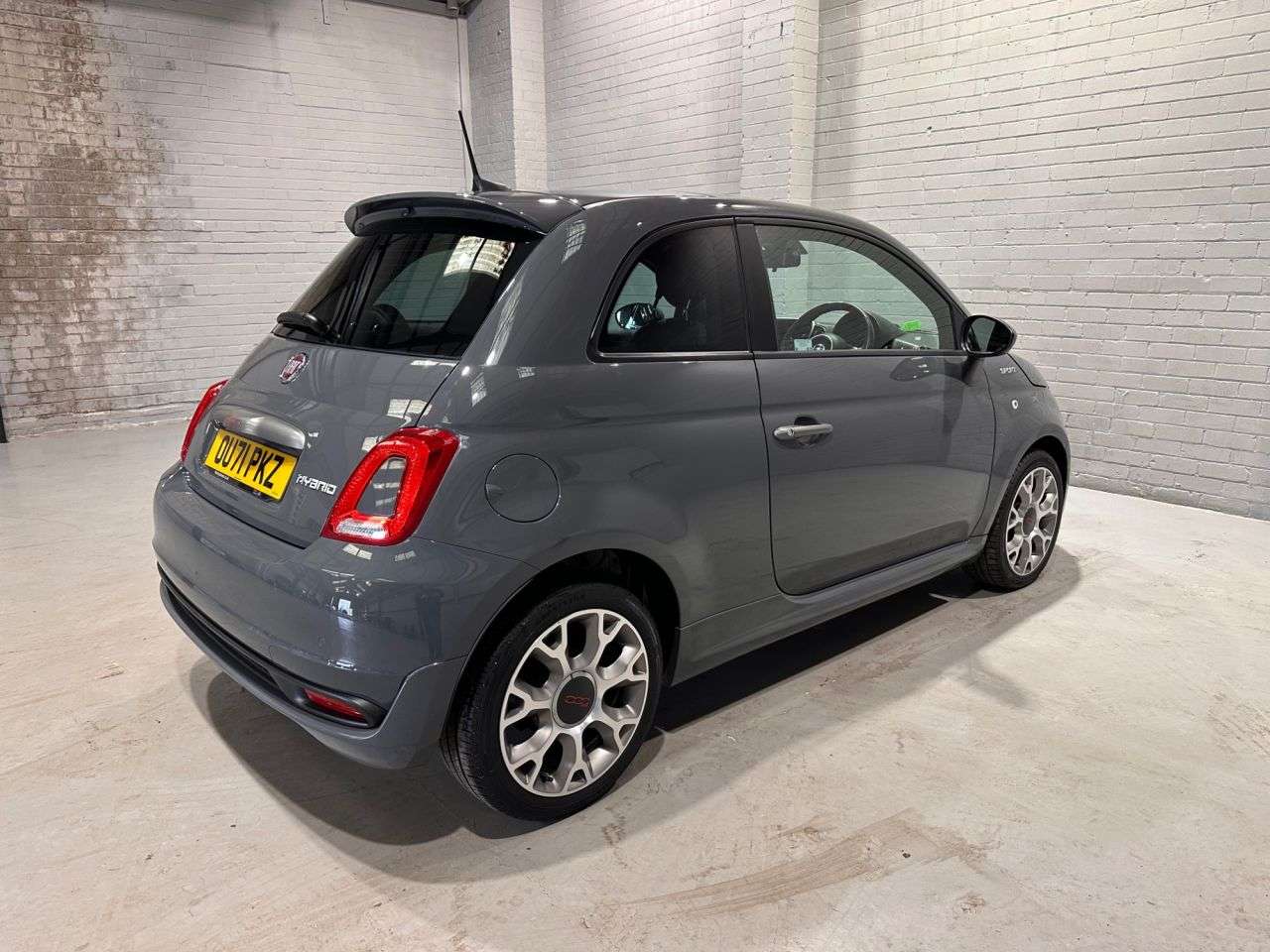 2021 FIAT 500 2021 FIAT 500
