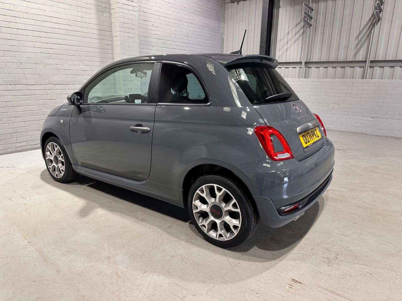 2021 FIAT 500 2021 FIAT 500