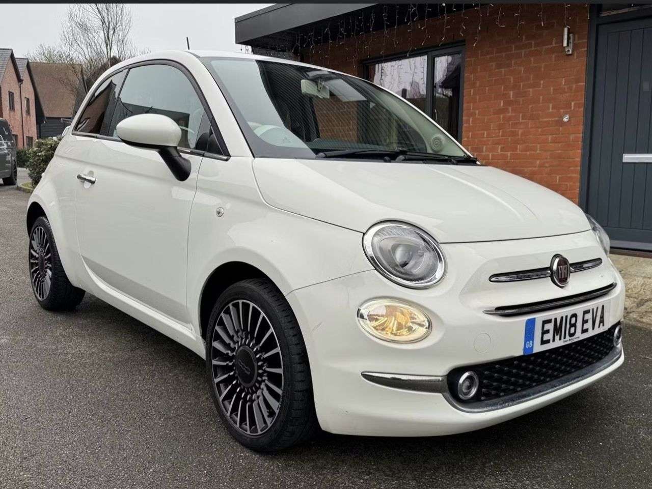 A 2018 FIAT 500 1.2 Lounge Hatchback 3dr Petrol Manual Euro 6 (s/s) (69 bhp) A 2018 FIAT 500 1.2 Lounge Hatchback 3dr Petrol Manual Euro 6 (s/s) (69 bhp)