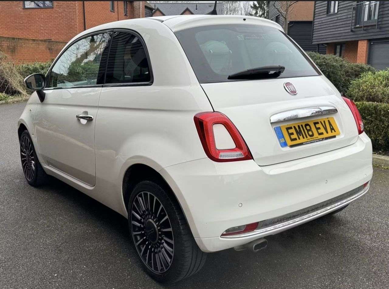 A 2018 FIAT 500 1.2 Lounge Hatchback 3dr Petrol Manual Euro 6 (s/s) (69 bhp) A 2018 FIAT 500 1.2 Lounge Hatchback 3dr Petrol Manual Euro 6 (s/s) (69 bhp)