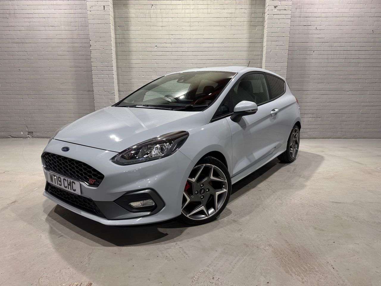 A 2019 FORD FIESTA 1.5T EcoBoost ST-3 Hatchback 3dr Petrol Manual Euro 6 (s/s) (200 ps) A 2019 FORD FIESTA 1.5T EcoBoost ST-3 Hatchback 3dr Petrol Manual Euro 6 (s/s) (200 ps)