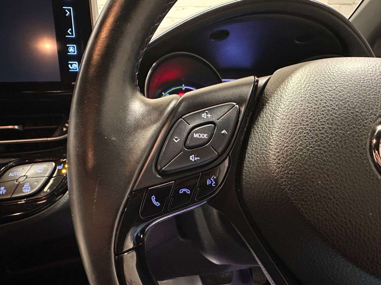 2018 TOYOTA C-HR 2018 TOYOTA C-HR