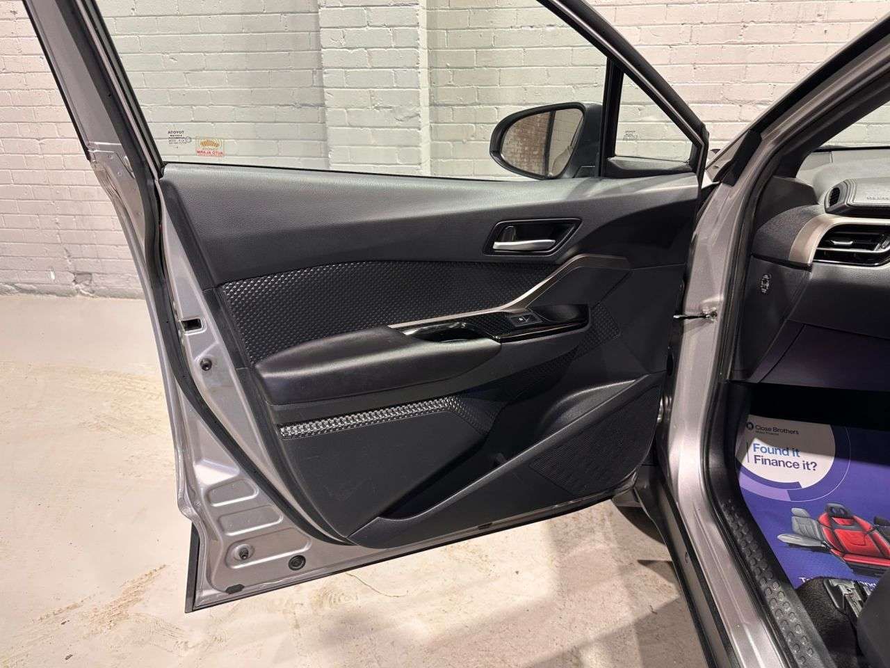 2018 TOYOTA C-HR 2018 TOYOTA C-HR