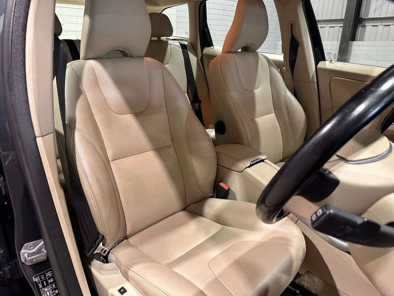 2014 VOLVO XC60 2014 VOLVO XC60