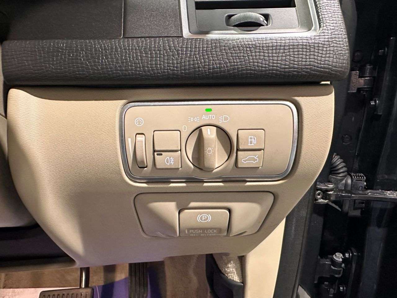 2014 VOLVO XC60 2014 VOLVO XC60
