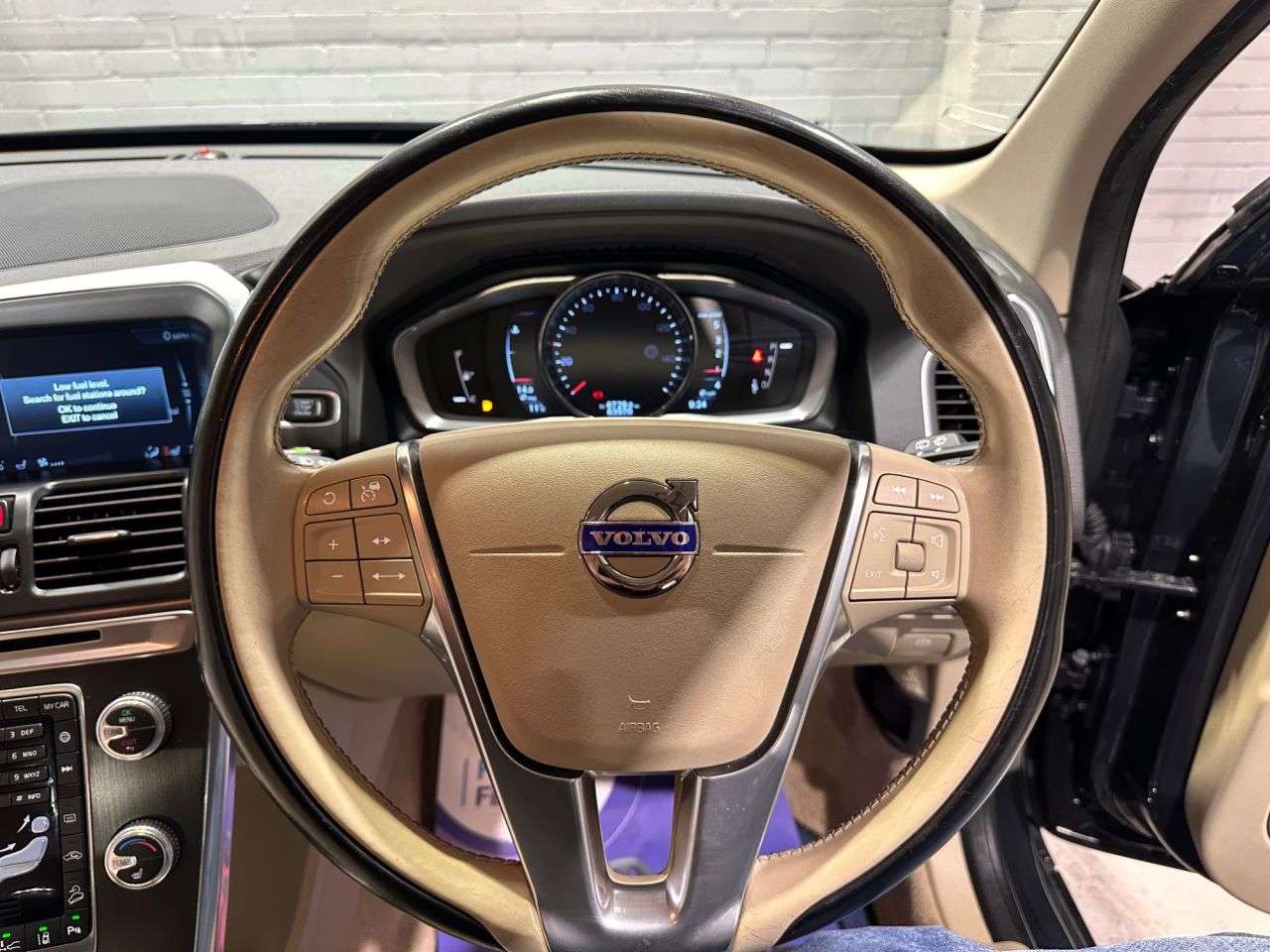 2014 VOLVO XC60 2014 VOLVO XC60