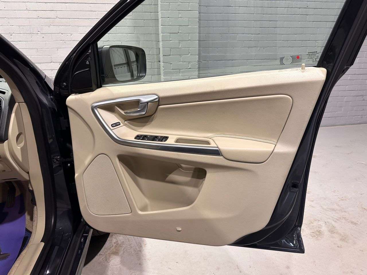 2014 VOLVO XC60 2014 VOLVO XC60