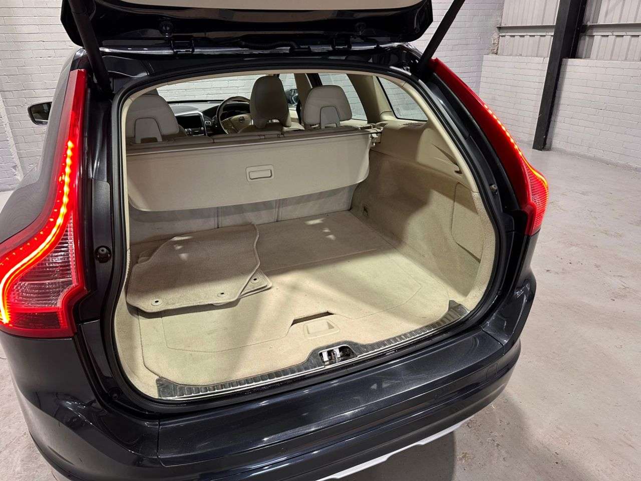 2014 VOLVO XC60 2014 VOLVO XC60