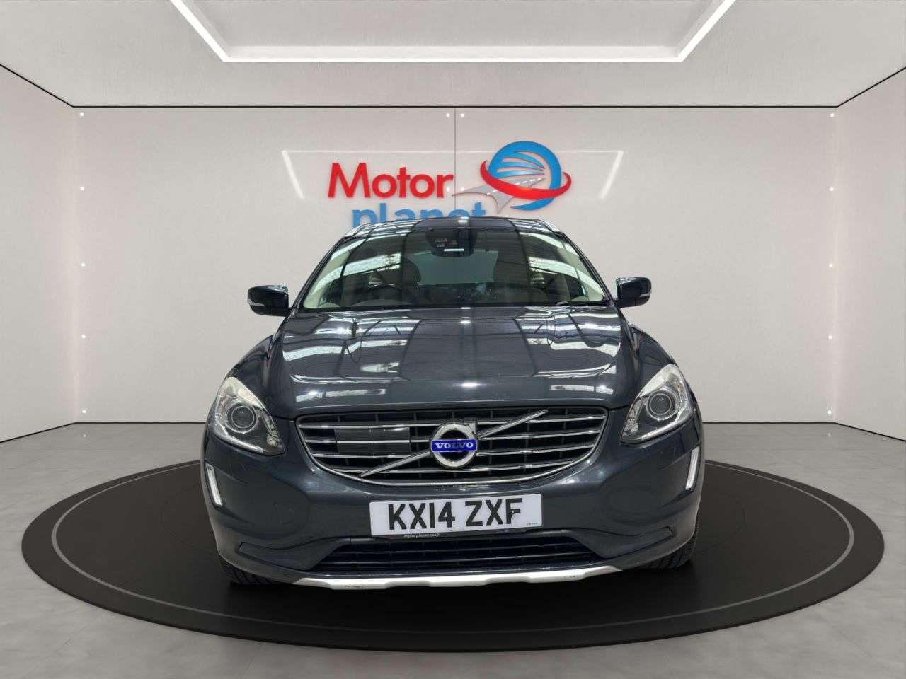 A 2014 VOLVO XC60 2.4 D5 SE Lux Nav SUV 5dr Diesel Geartronic AWD Euro 5 (215 ps) A 2014 VOLVO XC60 2.4 D5 SE Lux Nav SUV 5dr Diesel Geartronic AWD Euro 5 (215 ps)