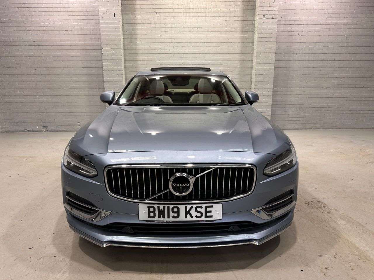 A 2019 VOLVO S90 2.0h T8 Twin Engine 10.4kWh Inscription Pro Saloon 4dr Petrol Plug-in Hybri A 2019 VOLVO S90 2.0h T8 Twin Engine 10.4kWh Inscription Pro Saloon 4dr Petrol Plug-in Hybri