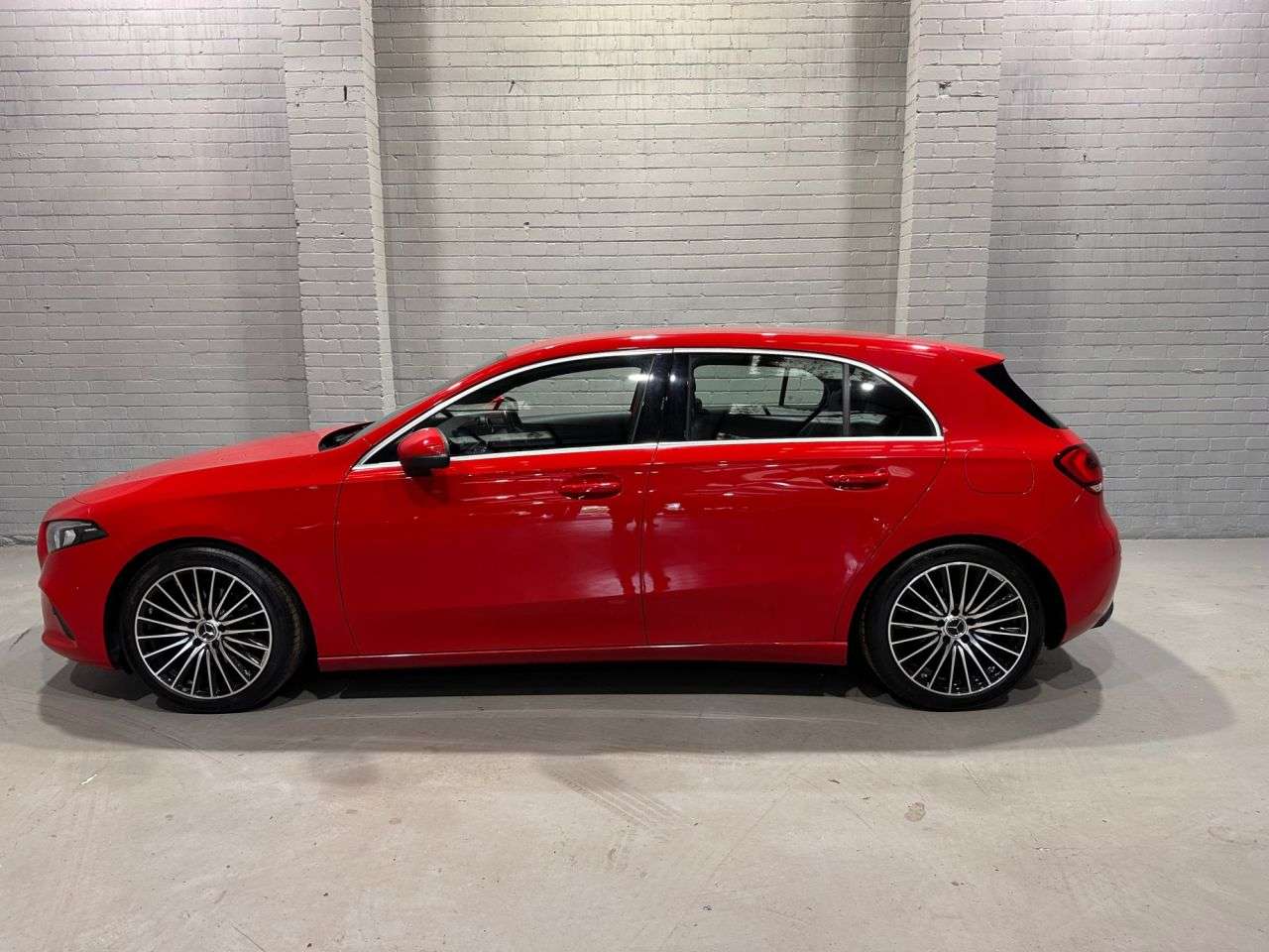A 2018 MERCEDES-BENZ A-CLASS 1.3 A200 Sport (Executive) Hatchback 5dr Petrol 7G-DCT Euro 6 (s/s) (163 ps A 2018 MERCEDES-BENZ A-CLASS 1.3 A200 Sport (Executive) Hatchback 5dr Petrol 7G-DCT Euro 6 (s/s) (163 ps