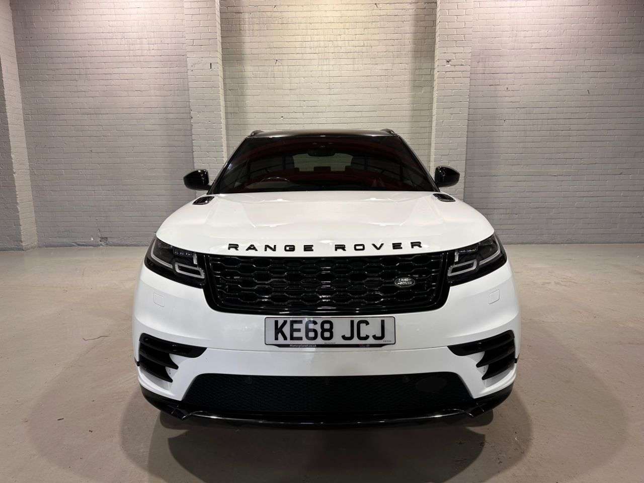 A 2019 LAND ROVER RANGE ROVER VELAR 2.0 P250 R-Dynamic HSE SUV 5dr Petrol Auto 4WD Euro 6 (s/s) (250 ps) A 2019 LAND ROVER RANGE ROVER VELAR 2.0 P250 R-Dynamic HSE SUV 5dr Petrol Auto 4WD Euro 6 (s/s) (250 ps)