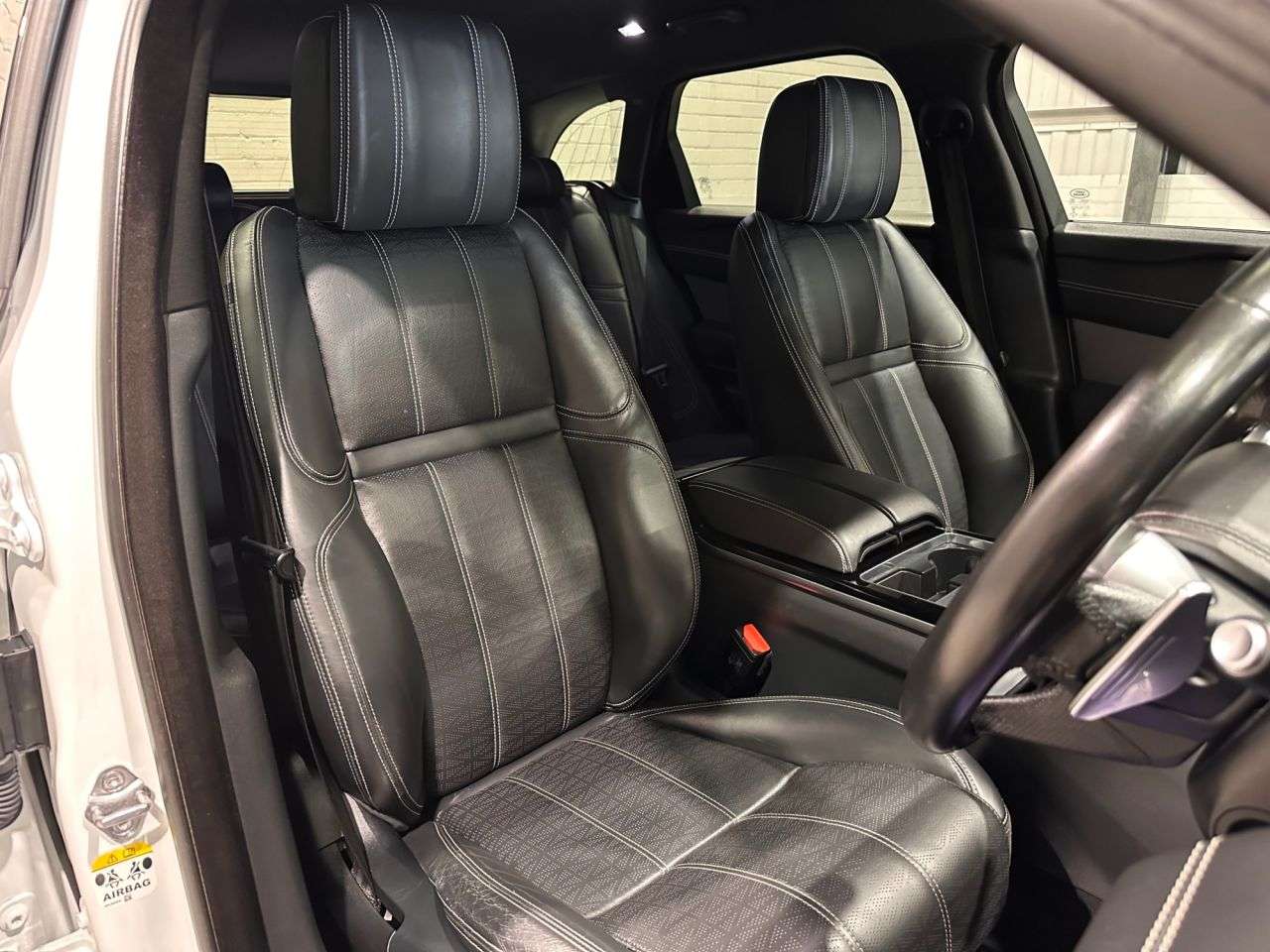 2019 LAND ROVER RANGE ROVER VELAR 2019 LAND ROVER RANGE ROVER VELAR