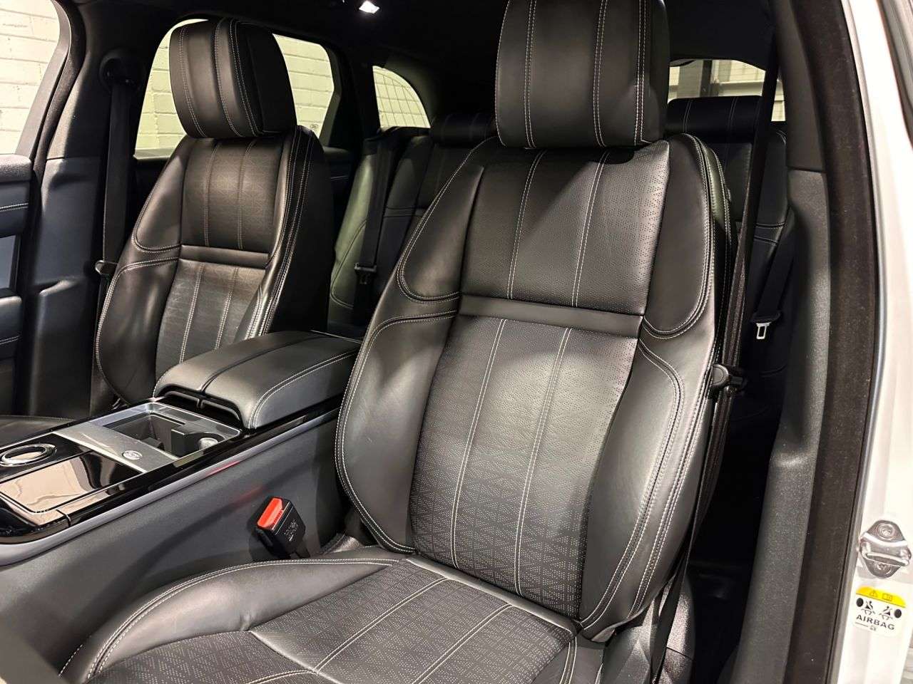 2019 LAND ROVER RANGE ROVER VELAR 2019 LAND ROVER RANGE ROVER VELAR