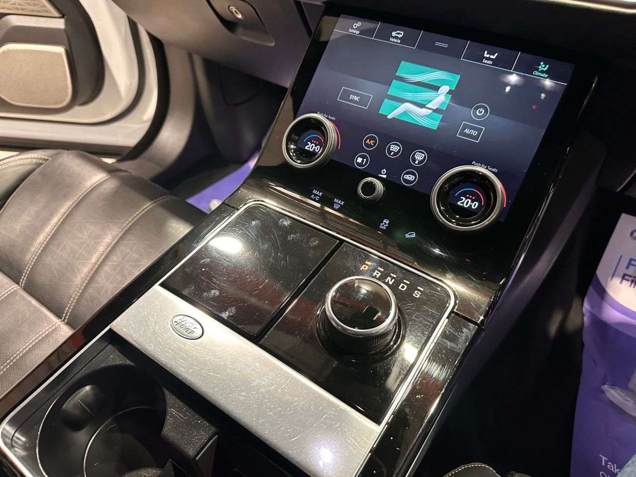 2019 LAND ROVER RANGE ROVER VELAR 2019 LAND ROVER RANGE ROVER VELAR