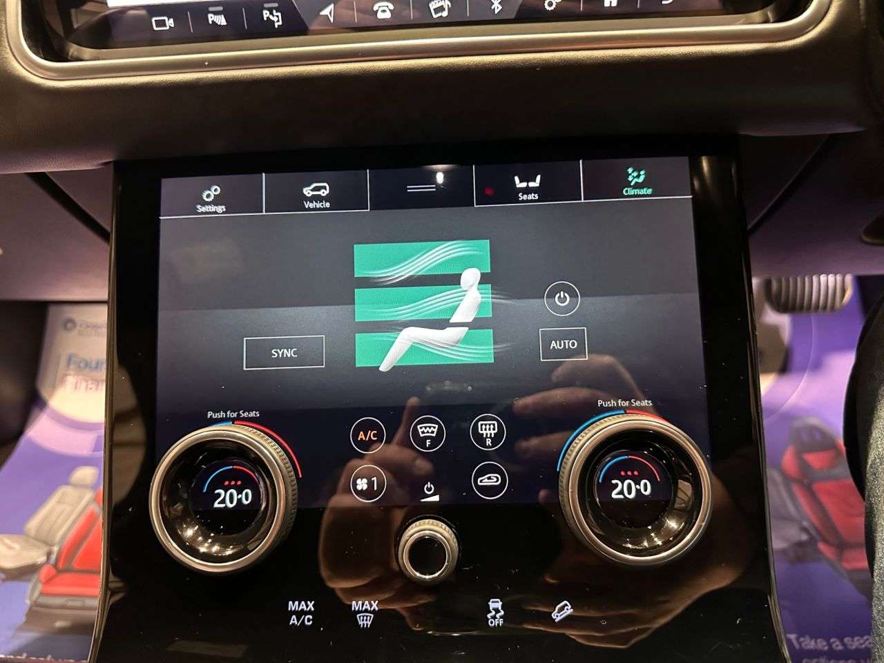 2019 LAND ROVER RANGE ROVER VELAR 2019 LAND ROVER RANGE ROVER VELAR